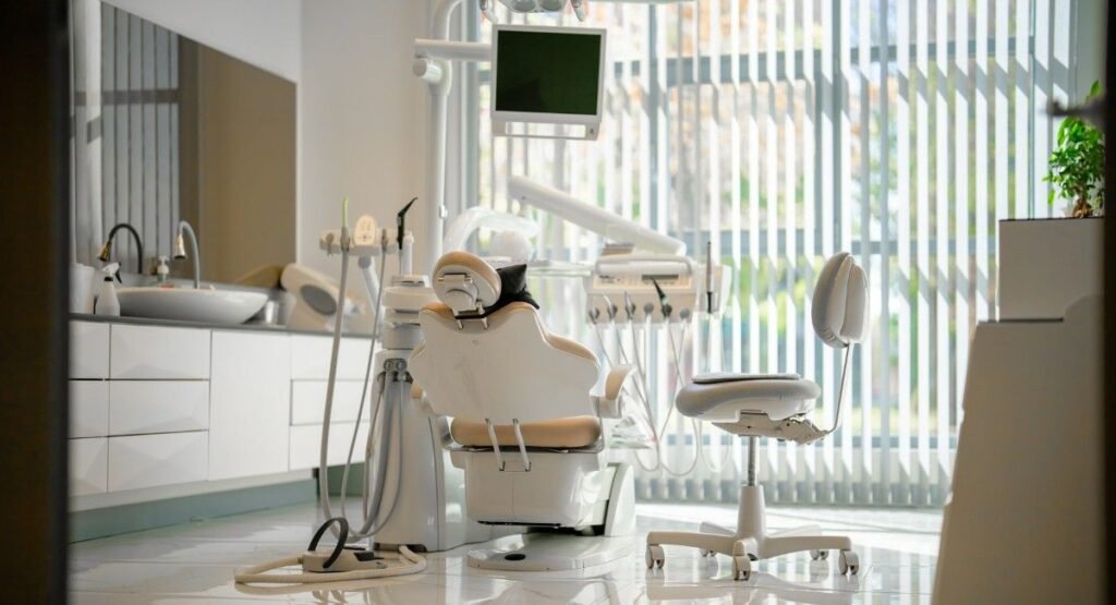 Dental Centre in Adambakkam